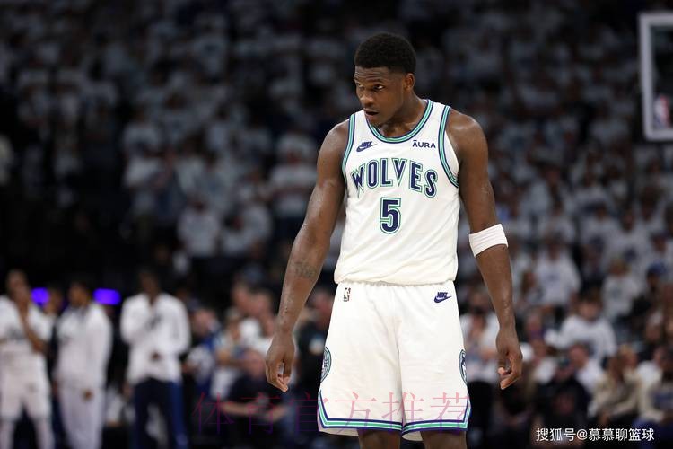 爱德华兹：我和队友说前面你们来，最后几分钟让我来接管